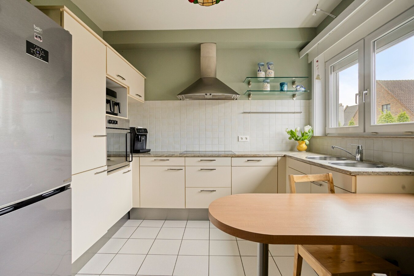 Prachtig HOB met 4 slaapkamers, garage en zonnige tuin 