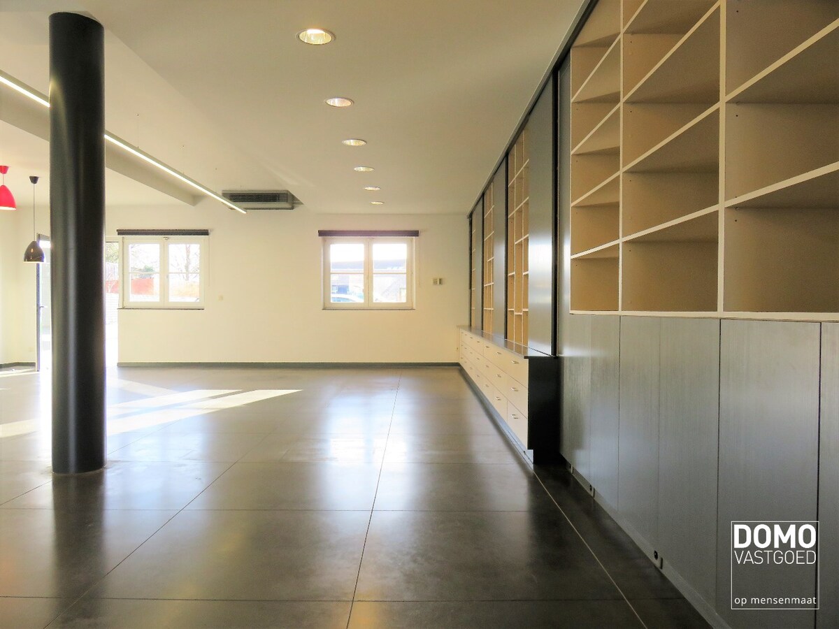 GUNSTIG GELEGEN OPBRENGSTEIGENDOM TE HASSELT 