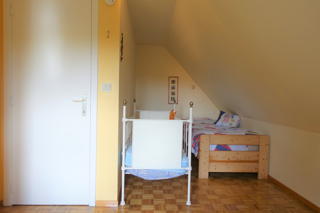 Uiterst rustig gelegen villa met kantoorruimte 