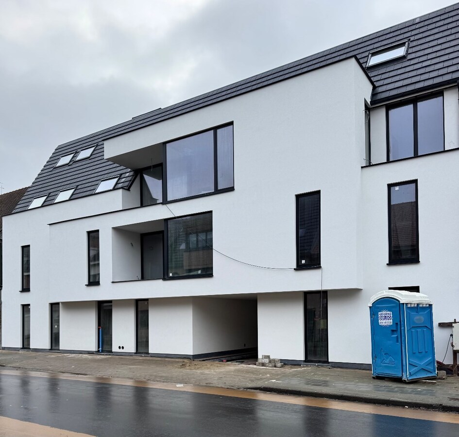 Uniek nieuwbouw appartement met 2 slaapkamers en veel zonlicht te Eernegem 