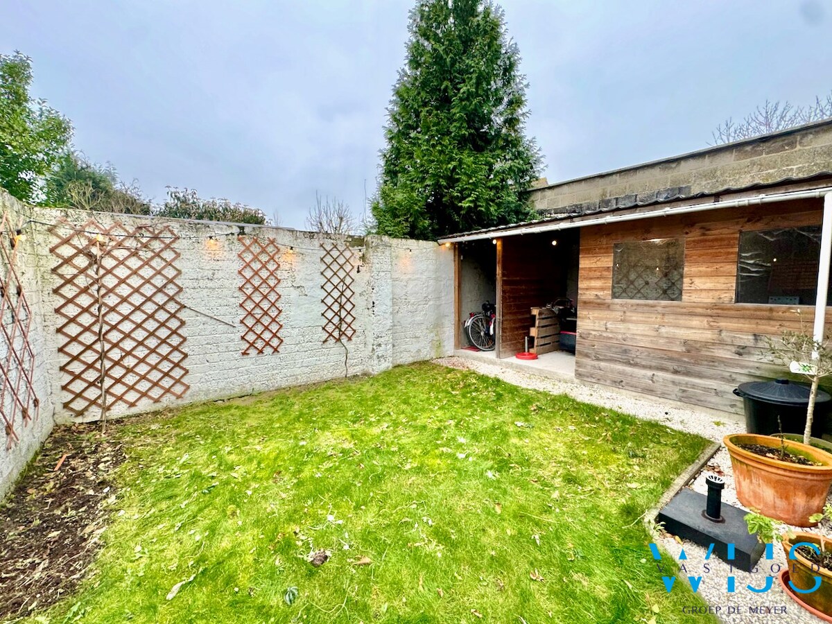 Instapklare gezinswoning in het toffe centrum van Assenede ! 