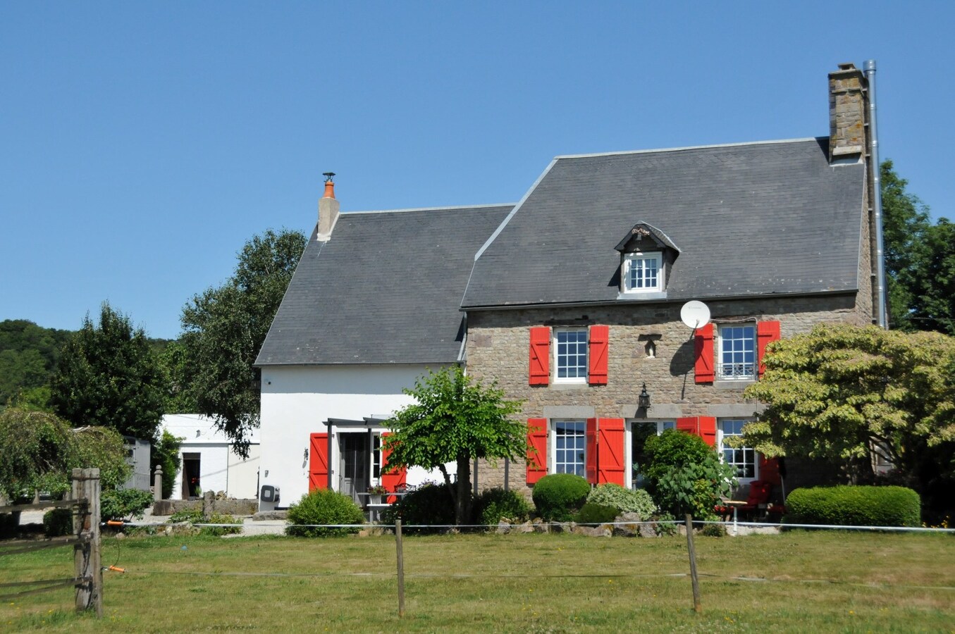 Prachtige, volledig gerenoveerde villa/paardenlandgoed op ca. 2,8 ha in Calvados, Normandië, Frankrijk 