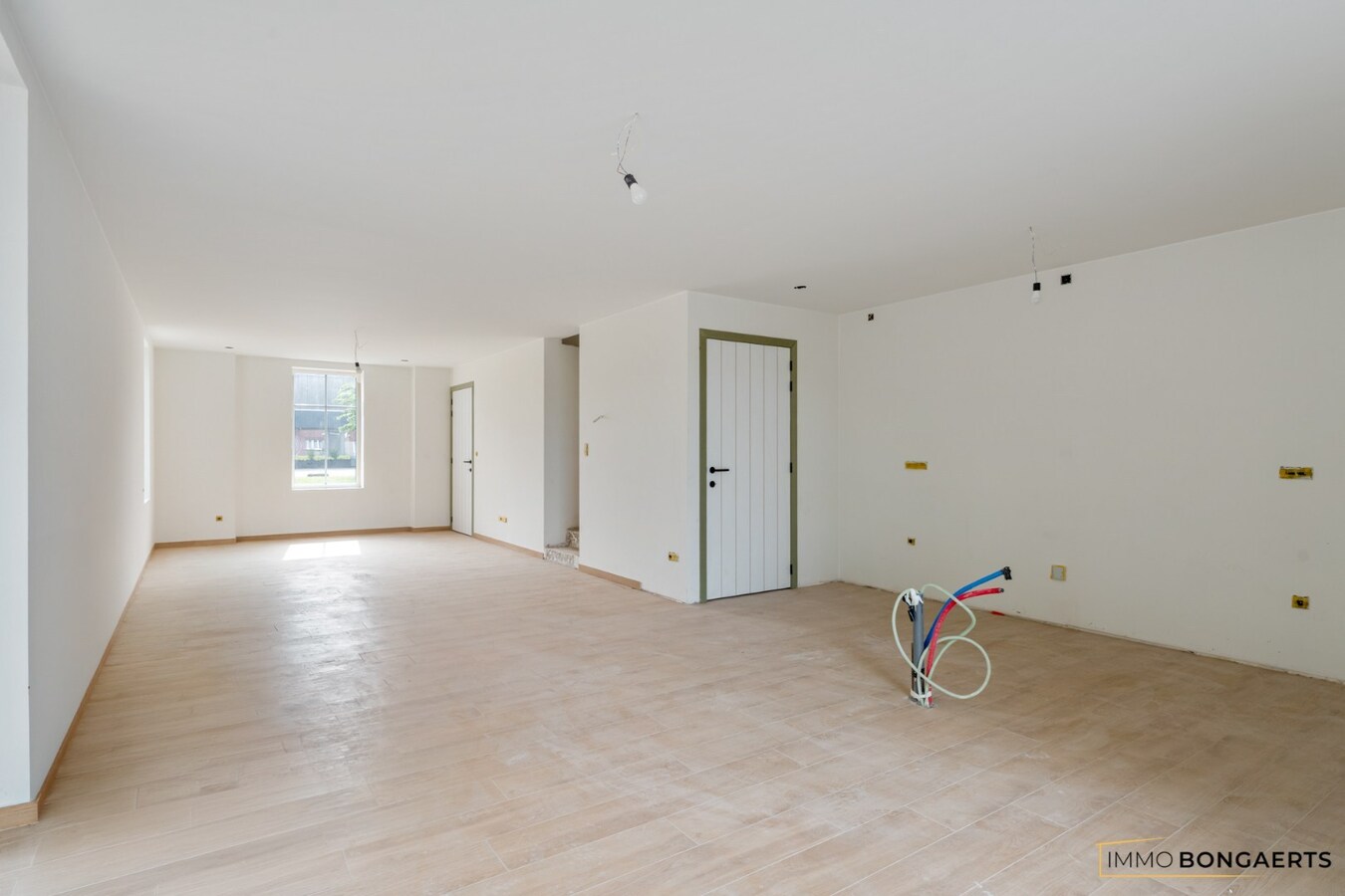 Nieuwbouwwoning met 4 slaapkamers 