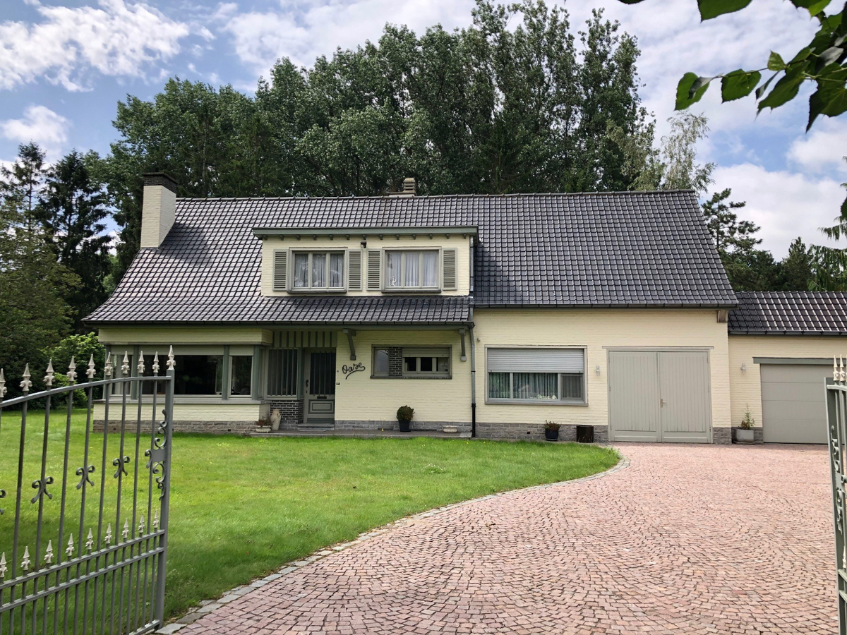 Statige villa te Horebeke 