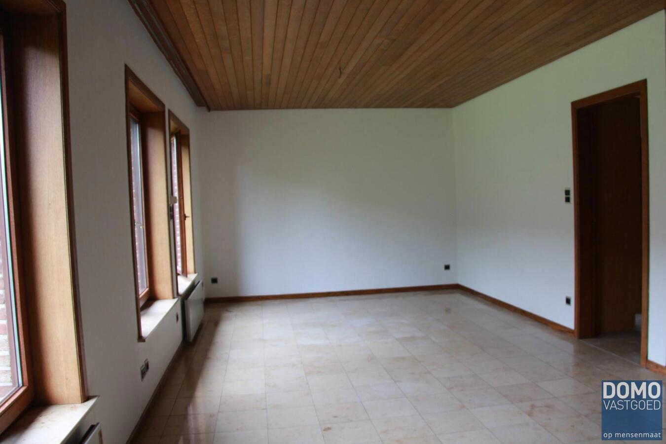 Ruime gelijkvloerse gezinswoning met 2 slaapkamers gelegen te Tuilt-Kuringen 