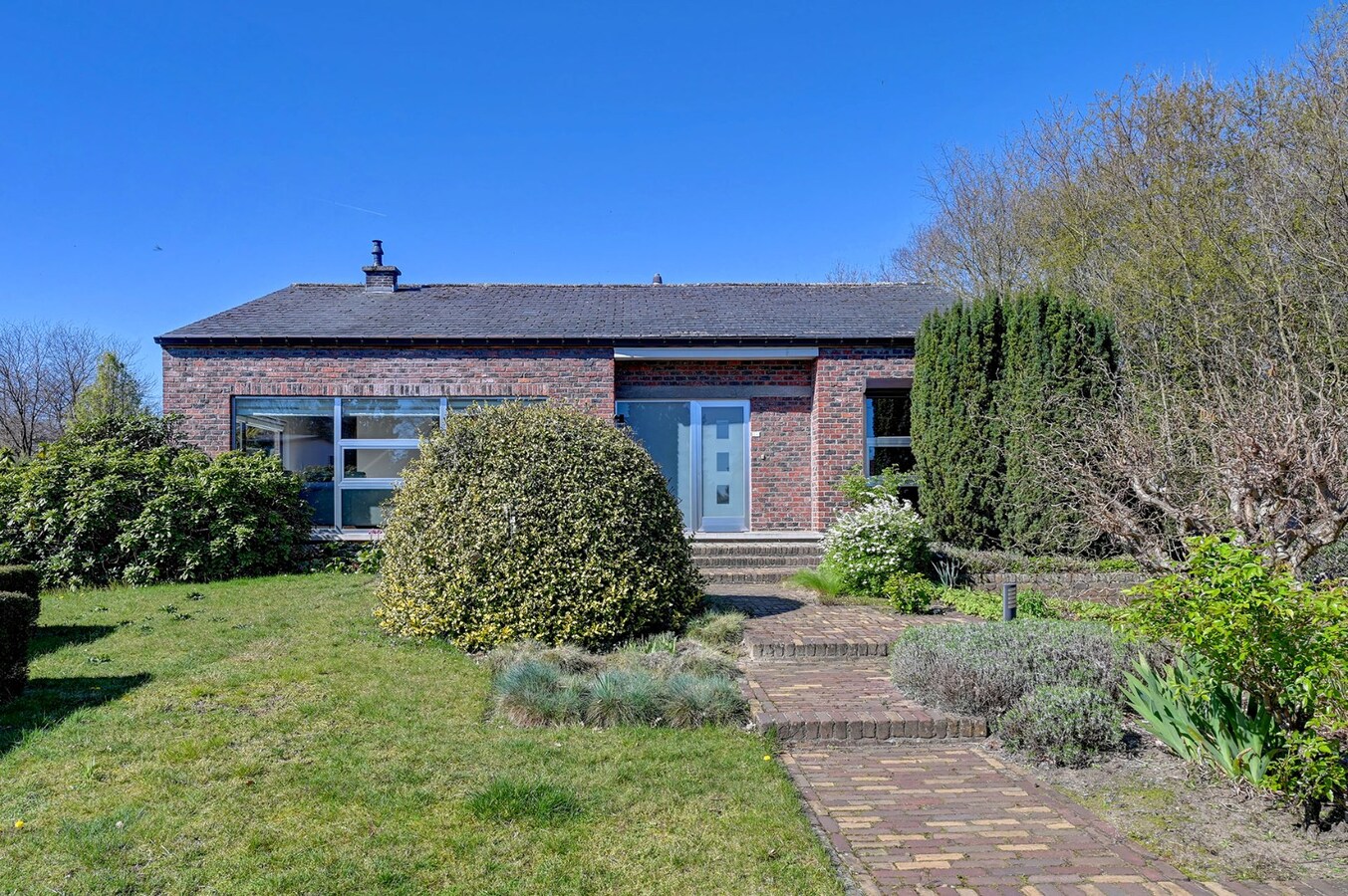 Goed onderhouden gelijkvloerse woning 