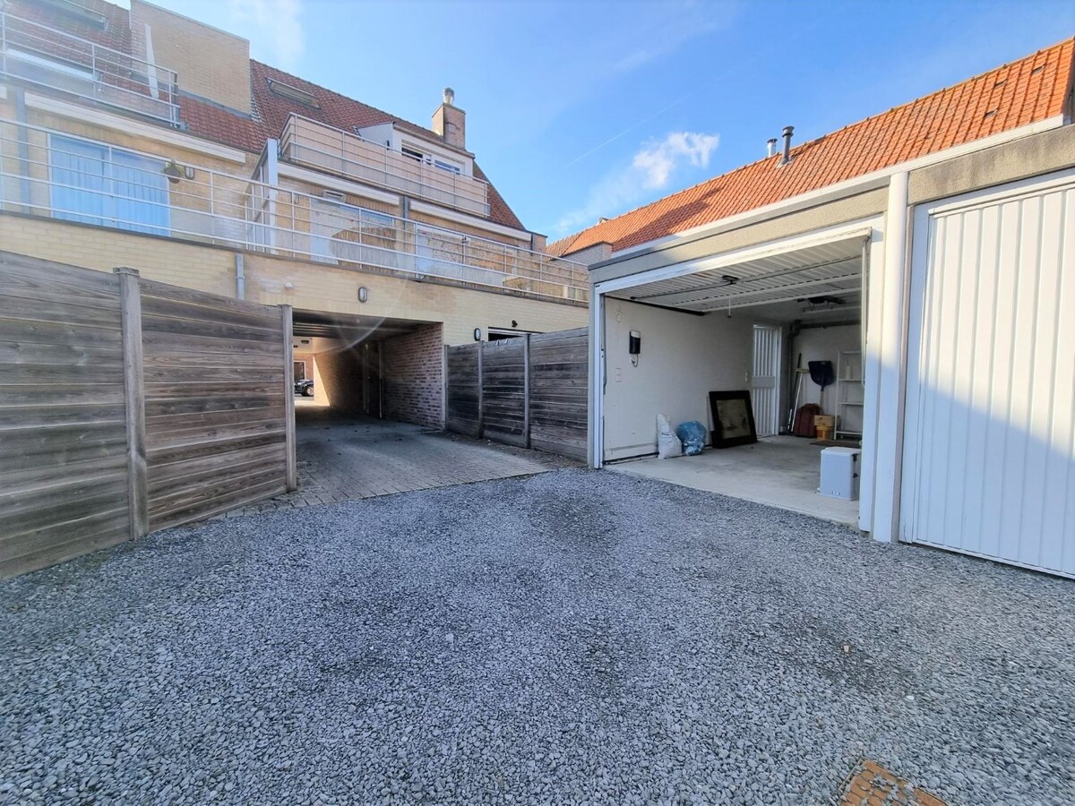 Leuk appartement met groot terras én garage te Westkapelle 