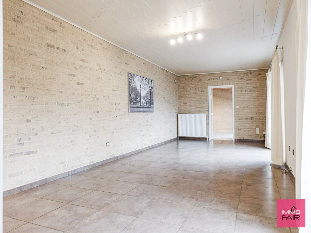 Energiezuinig landhuis met 4 slaapkamers op perceel van bijna 2000 m² 