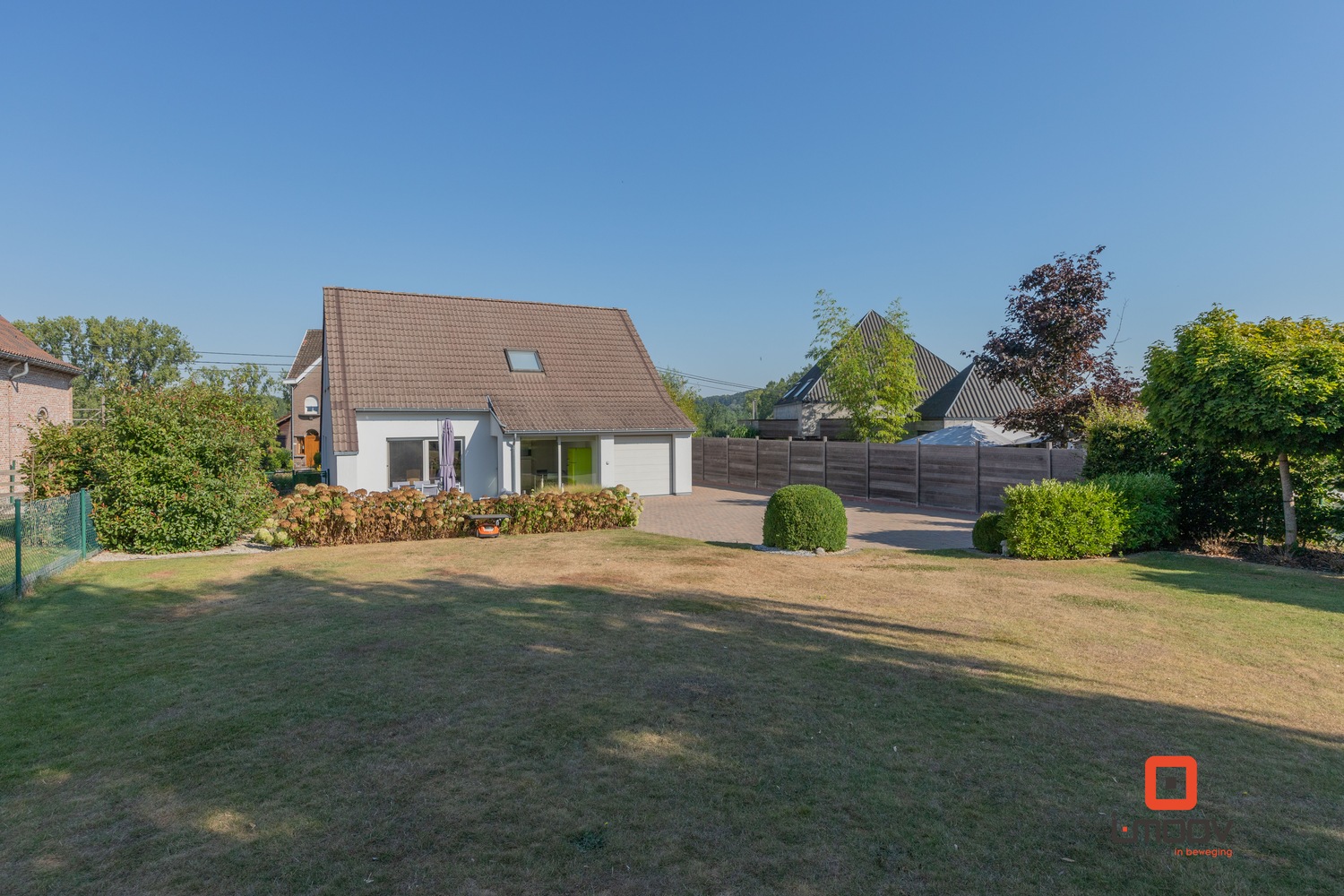 Mooie, rustig gelegen villa, op een perceel van 12a 65ca te Viane (Geraardsbergen) 