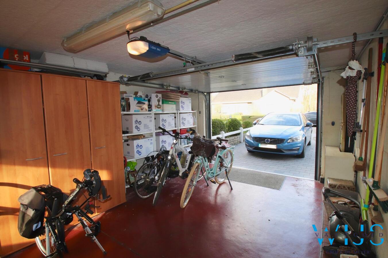 Instapklare Bel-étage in het centrum van Ertvelde! 