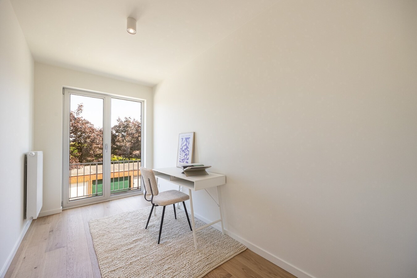 Gerenoveerd appt met 2 slpk en terras te Kapellen! 