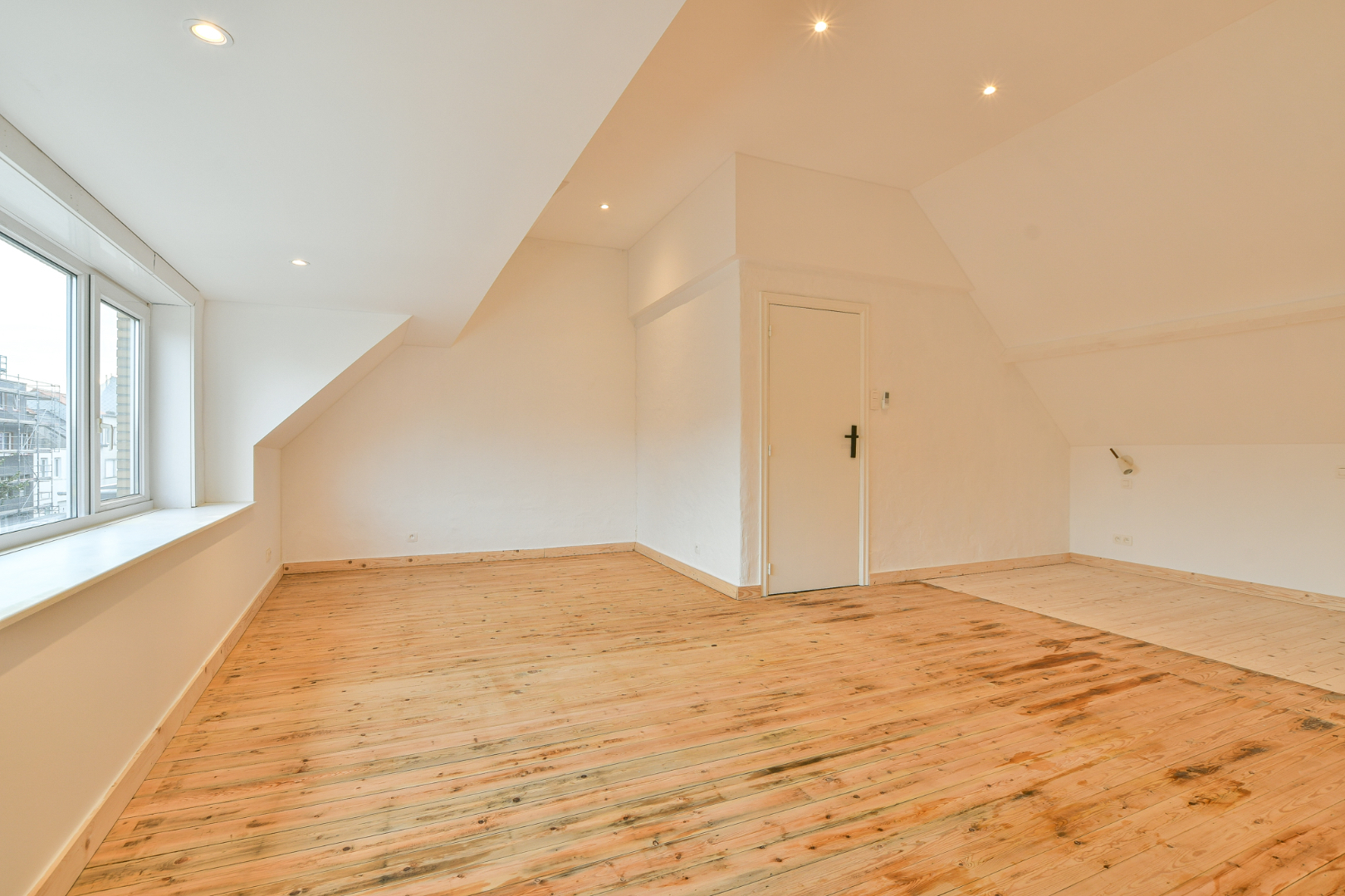 Gerenoveerde woning met 4 slaapkamers te Blankenberge 
