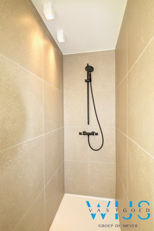 Tijdloze nieuwbouw met 3 slaapkamers te ERTVELDE ! 