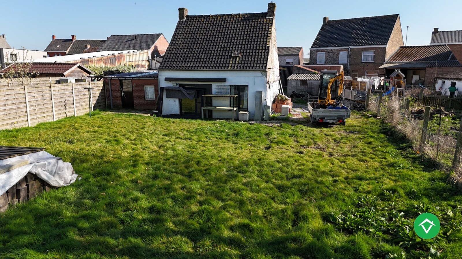 Te renoveren woning in centrum Koekelare 