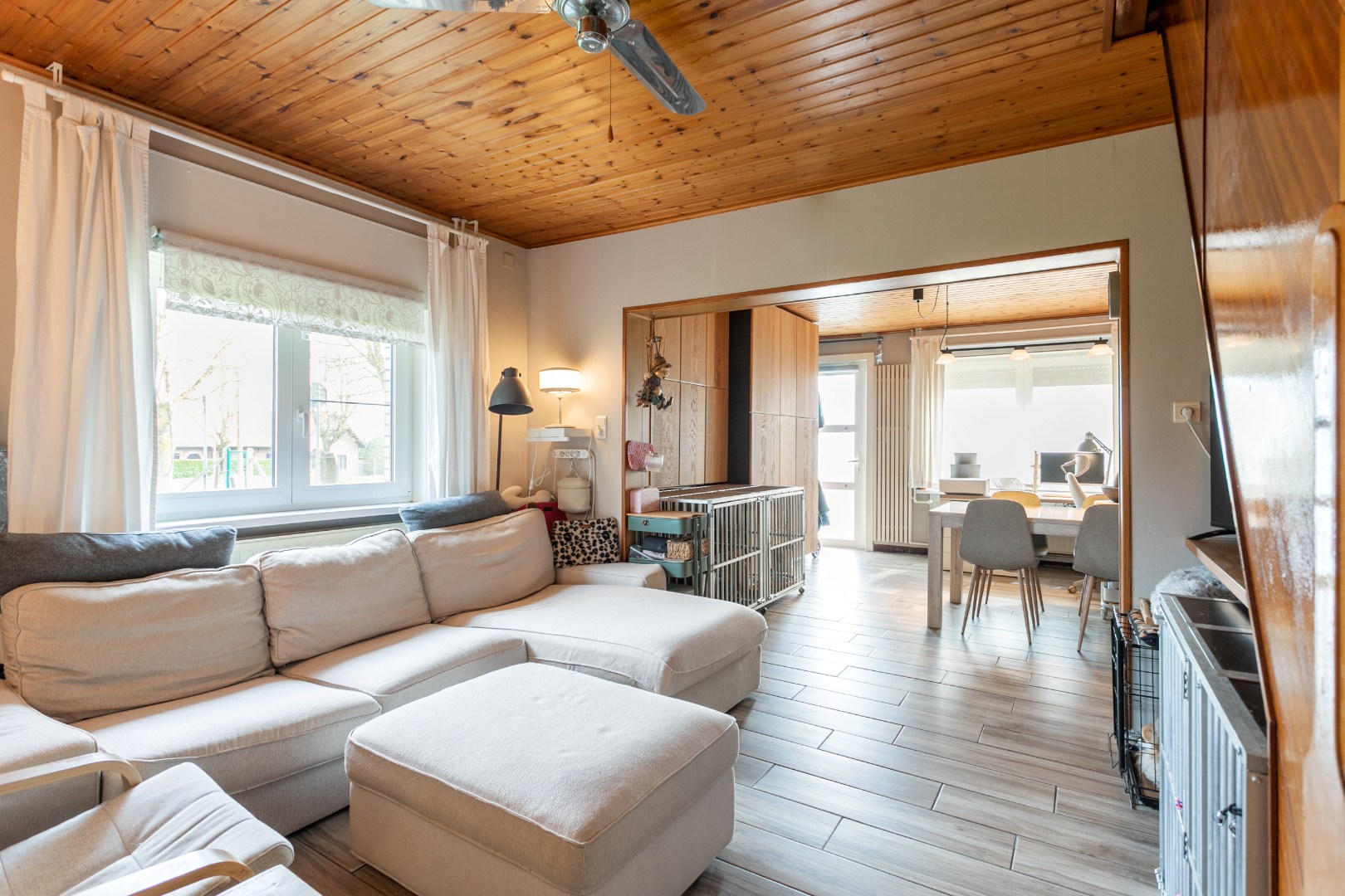 Op te frissen 3-gevel woning 