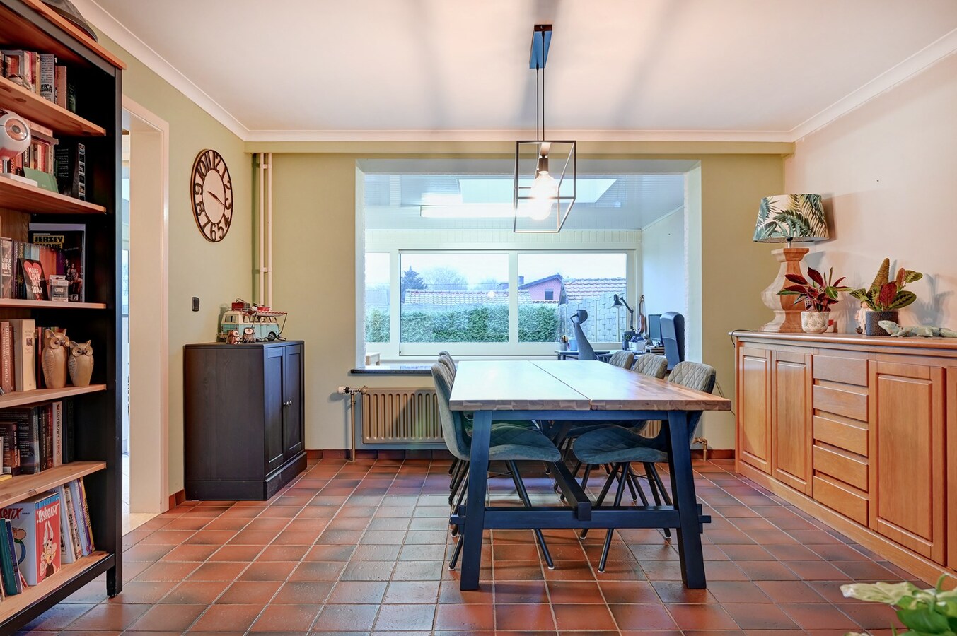 Goed onderhouden woning met drie slaapkamers 