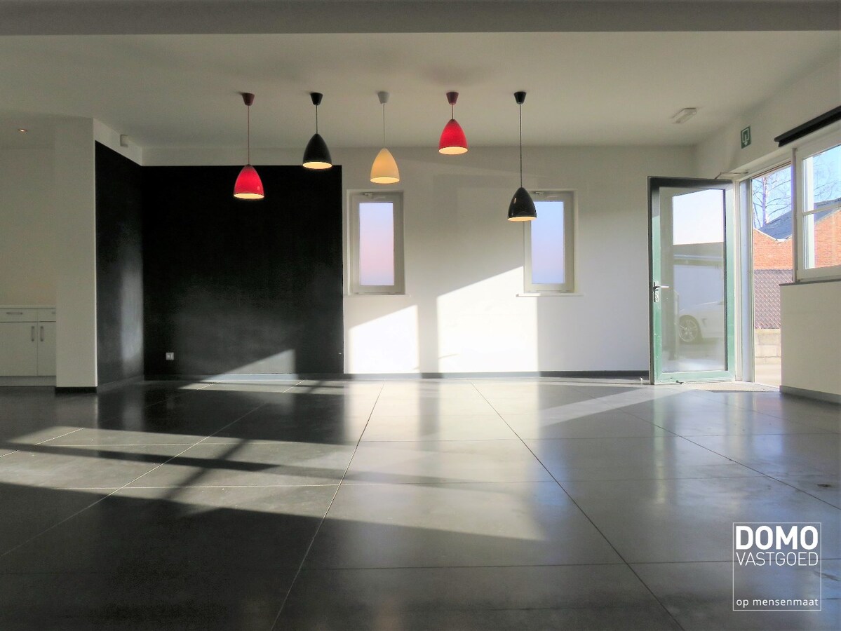 GUNSTIG GELEGEN OPBRENGSTEIGENDOM TE HASSELT 