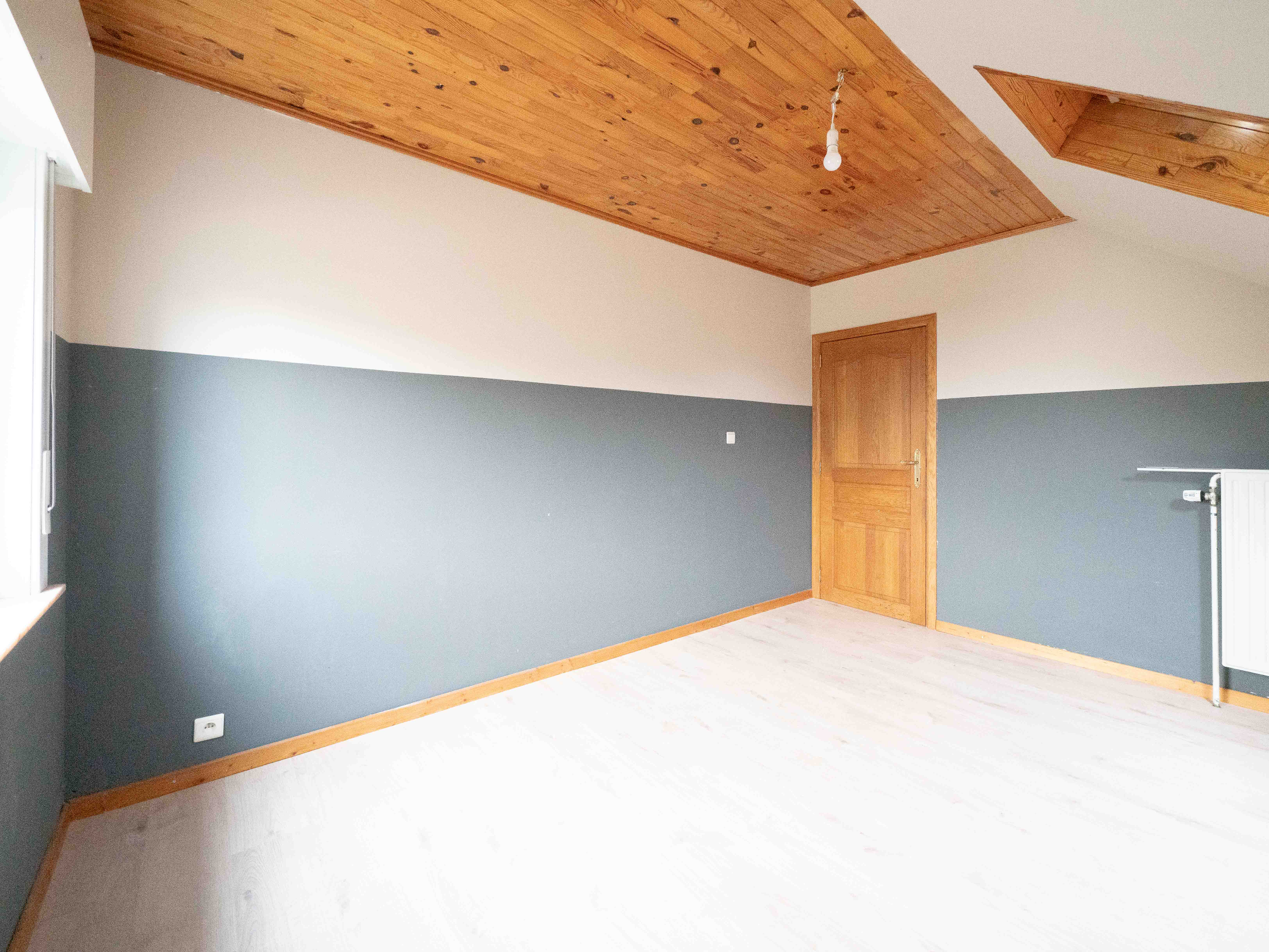 Energiezuinige woning met 4 kamers, 2 badkamers &amp; 2 garages 