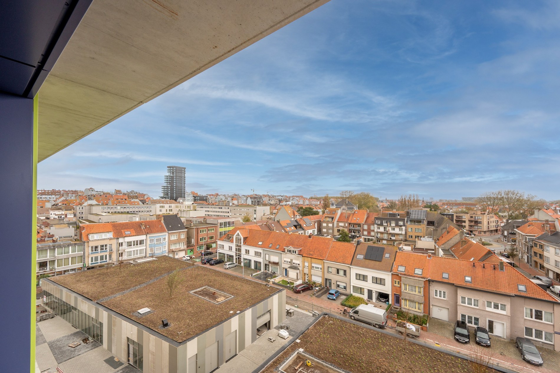 Centraal gelegen 2-kamer appartement te Res. Hoost op wandelafstand van de Zeedijk van Heist. 