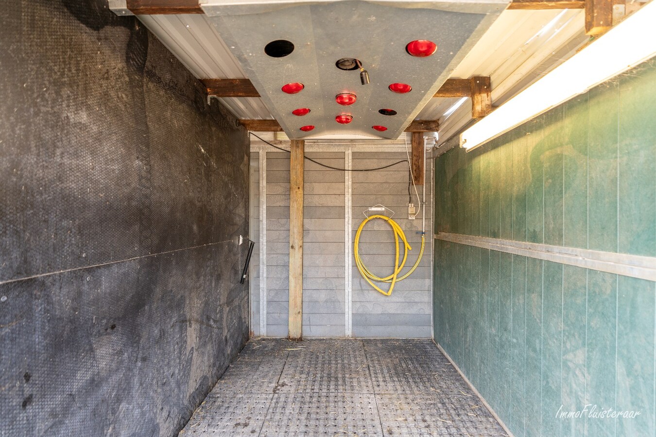 Maison semi-ouverte avec écuries, piste et prairies sur environ 1,5 ha à Sint-Katelijne-Waver (Optionnel : possibilité d'acheter une prairie d'environ 1 ha en plus) 