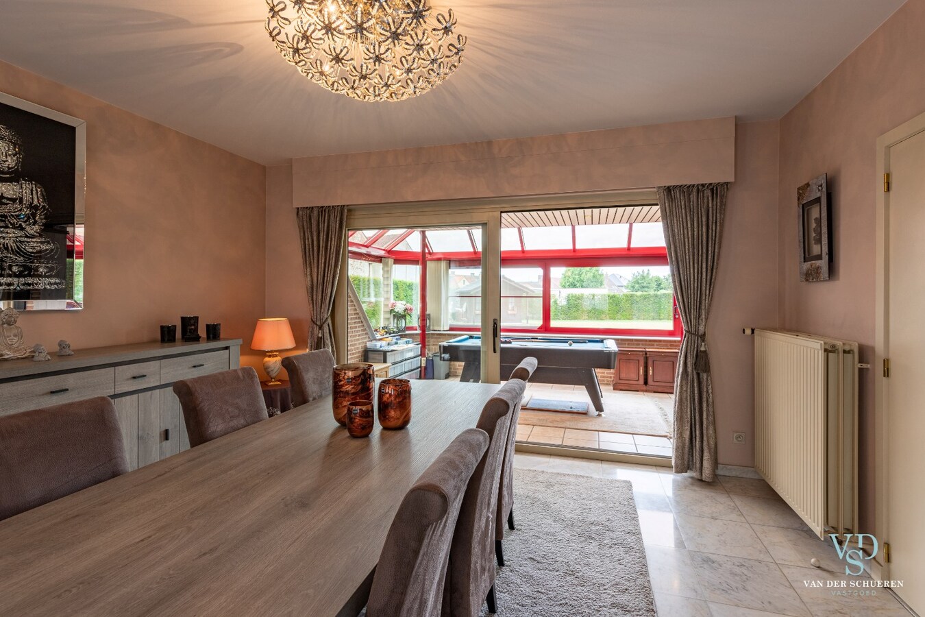 Degelijke, eigentijdse villa 