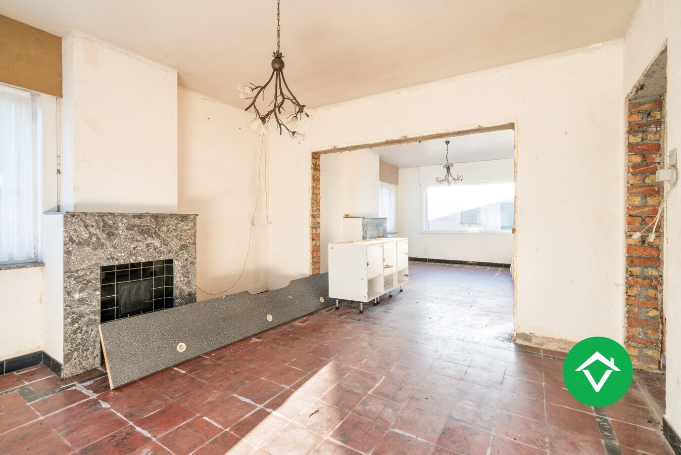 Authentieke hofstede in een landelijke omgeving te Koekelare 