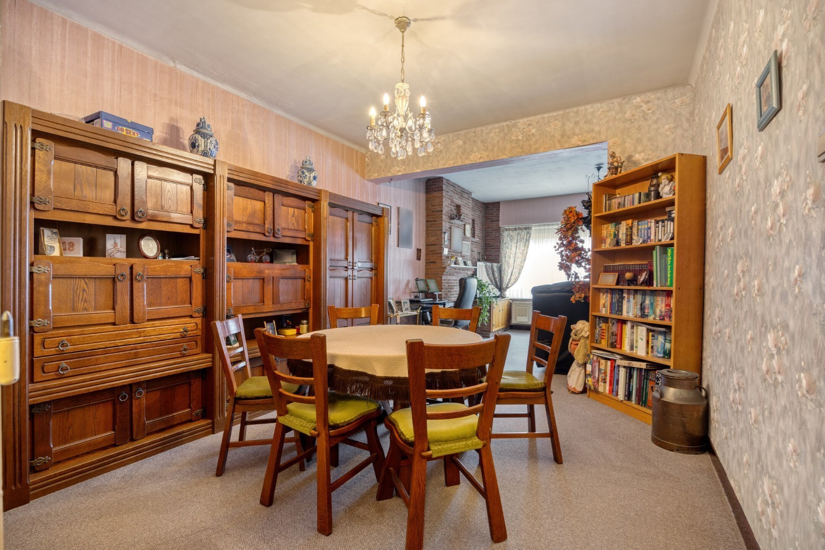 Te renoveren gezinswoning met 2 slpk. nabij het centrum van Leopoldsburg 