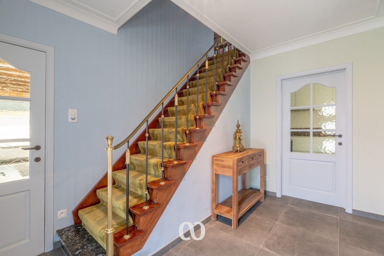 Ruime gerenoveerde woning met 4 slaapkamers in centrum Eine 