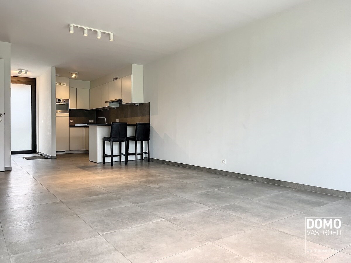 MODERN APPARTEMENT MET TERRAS, LIFT EN 2 SLAAPKAMERS IN DIEPENBEEK 