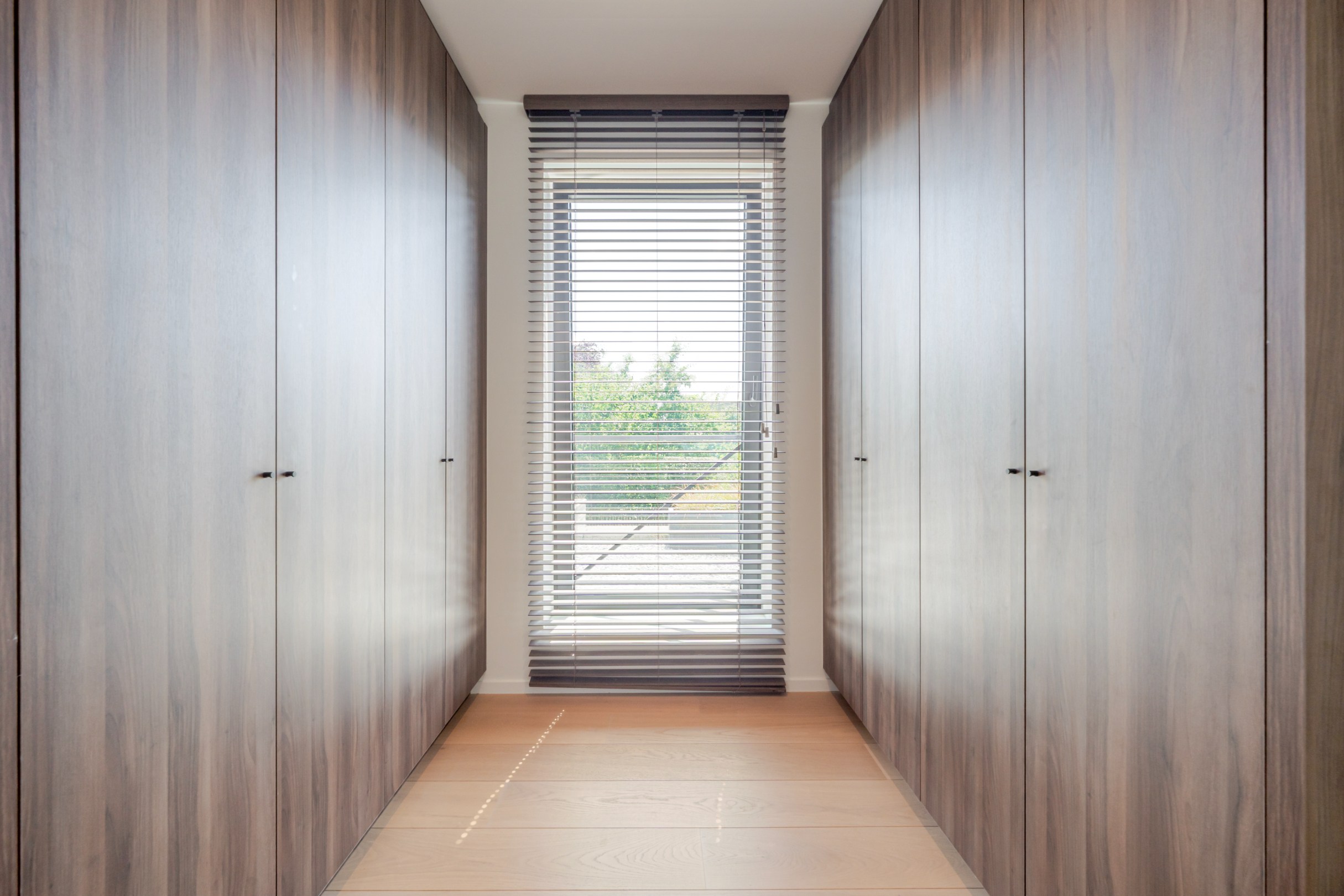 Magnifique villa jumelée très récente avec beaucoup de lumière, idéalement située en bordure du Zoute. 