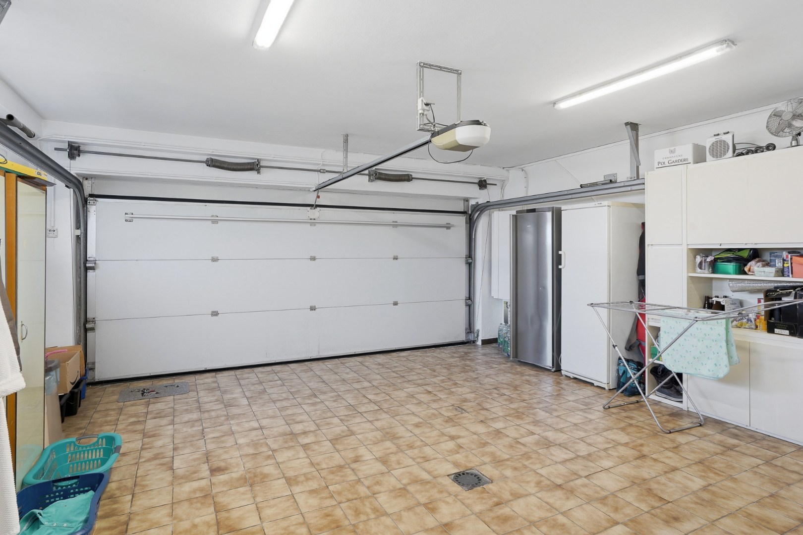 Alleenstaande woning met zonnige tuin op 980 m² 