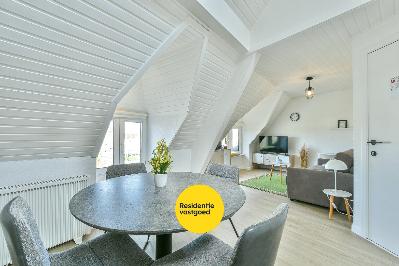 Charmant éénslaapkamerappartement in hartje De Haan – ideaal als investering of tweede verblijf 