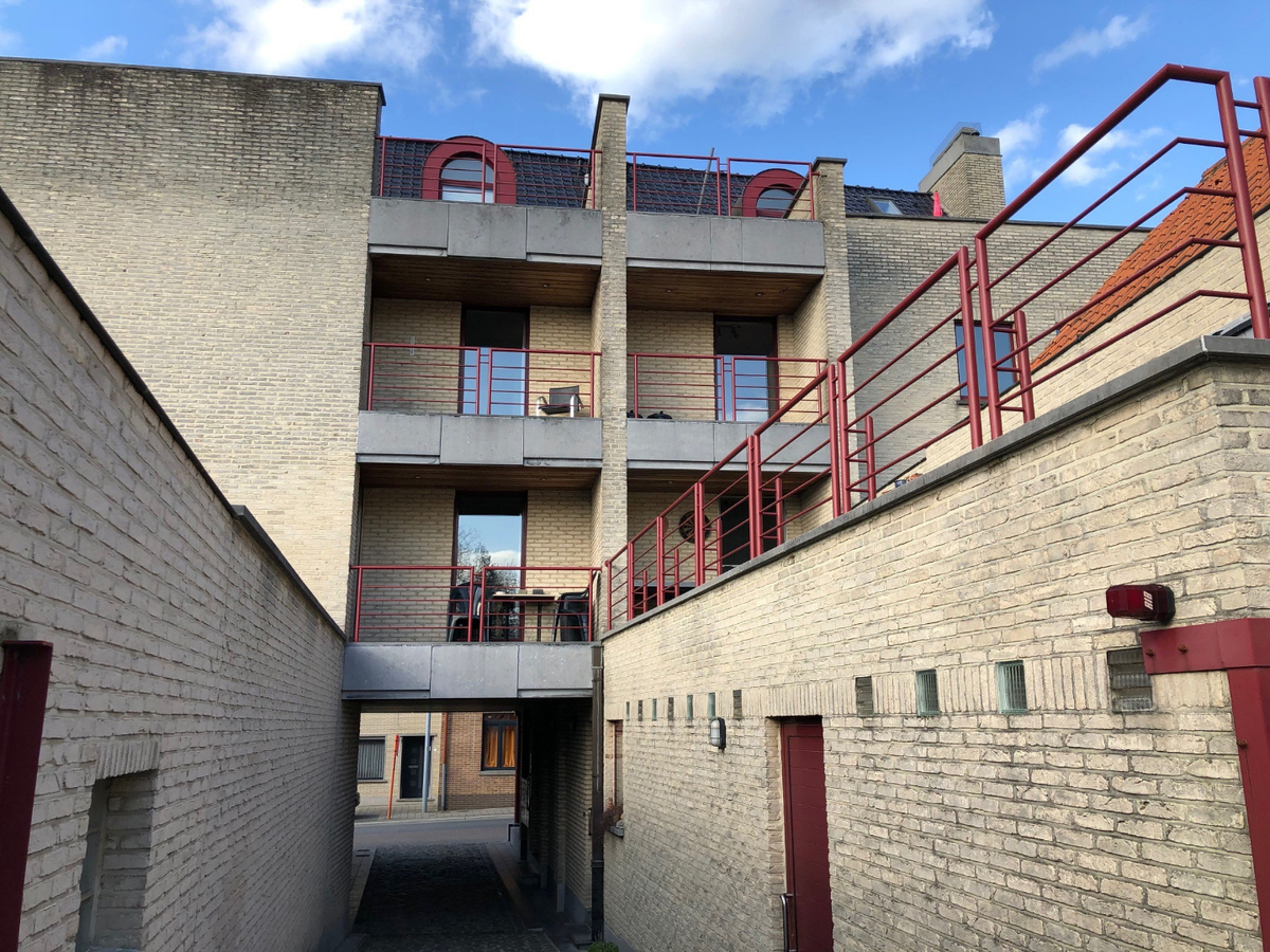 Ruim, stijlvol appartement in centrum Gavere (kleinschalige residentie). 2 Terrassen ! 