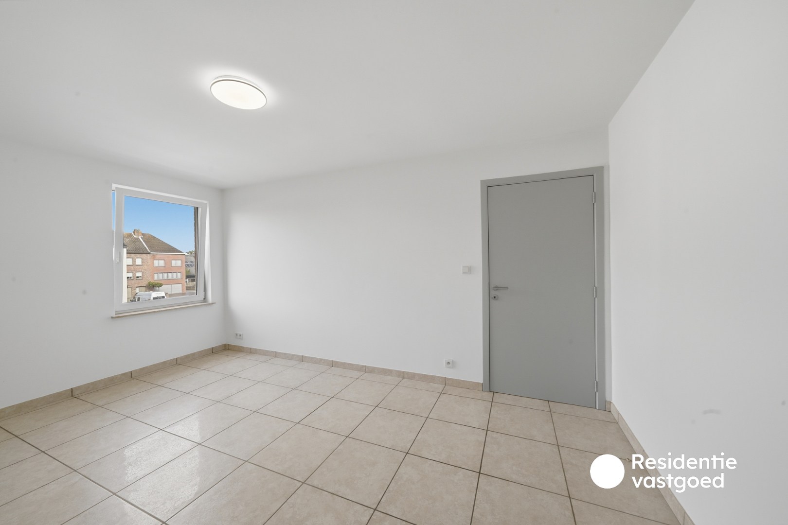 Instapklaar  2 slaapkamer appartement te Bredene 