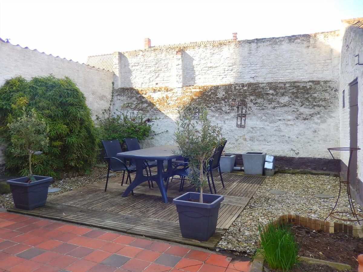 Gezellige stadswoning met 2 slaapkamers en grote koer 