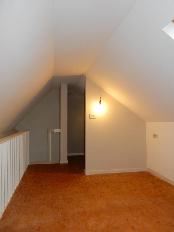 Opbrengsteigendom met 2 appartementen 