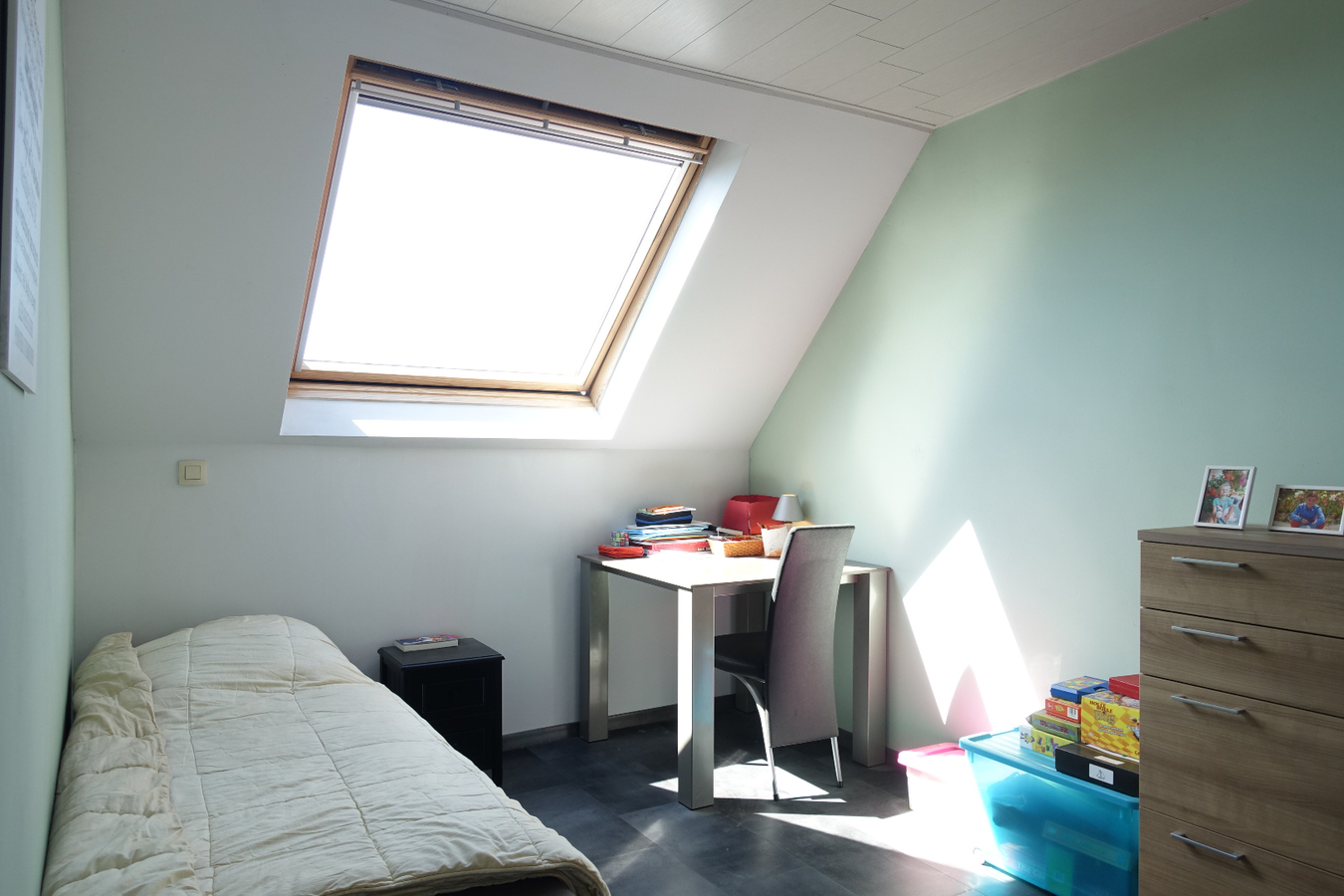 Instapklare woning met garage in centrum Zerkegem 