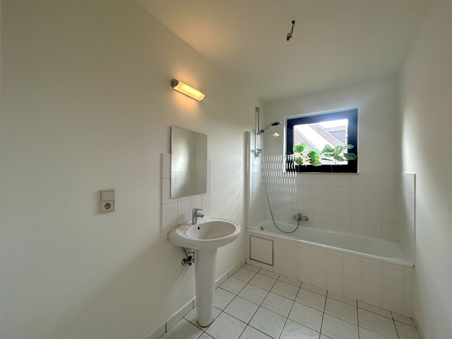 Instapklaar appartement met 2 slpk. in centrum Geel 