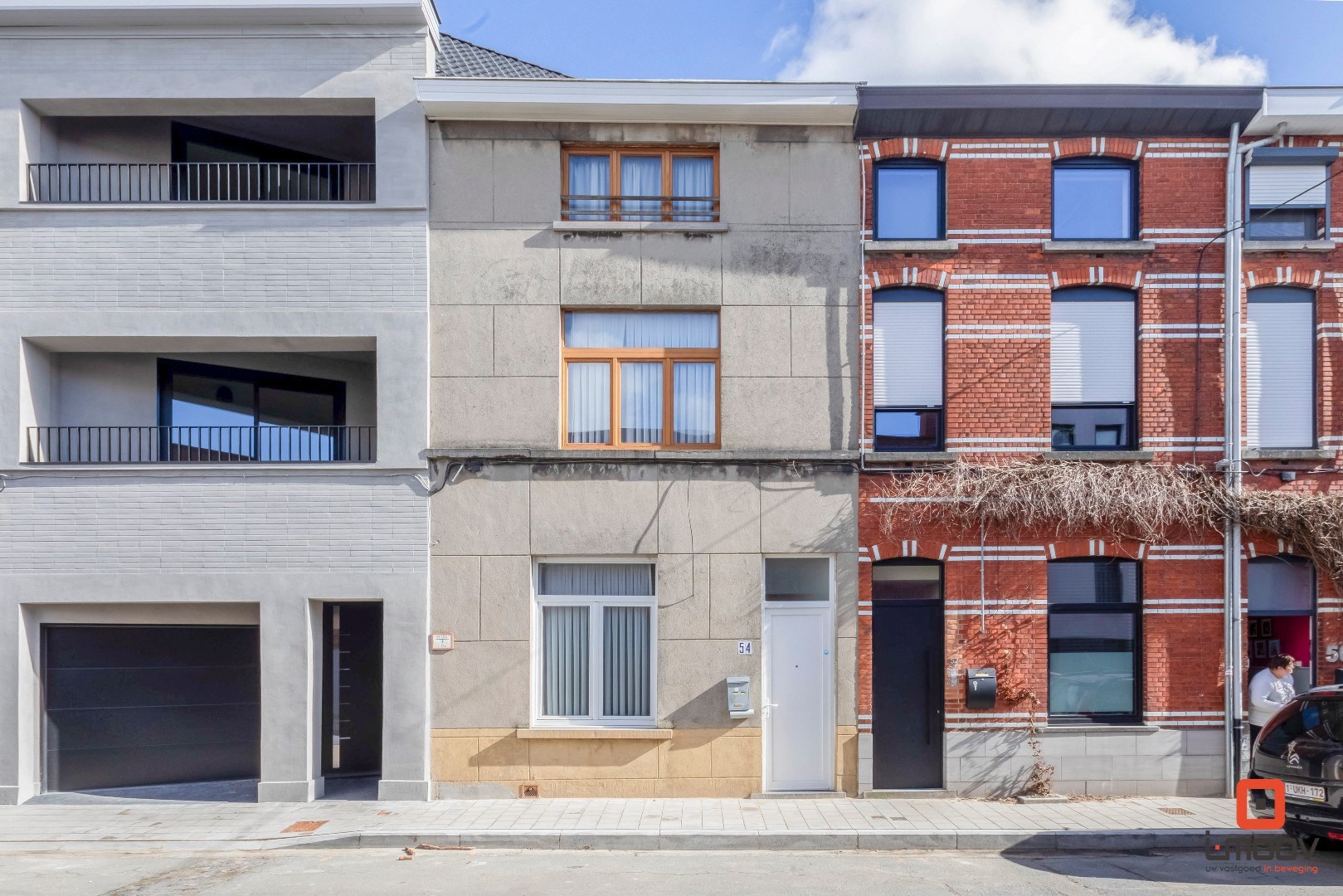 Ruime woning met 4 slaapkamers en tuin 