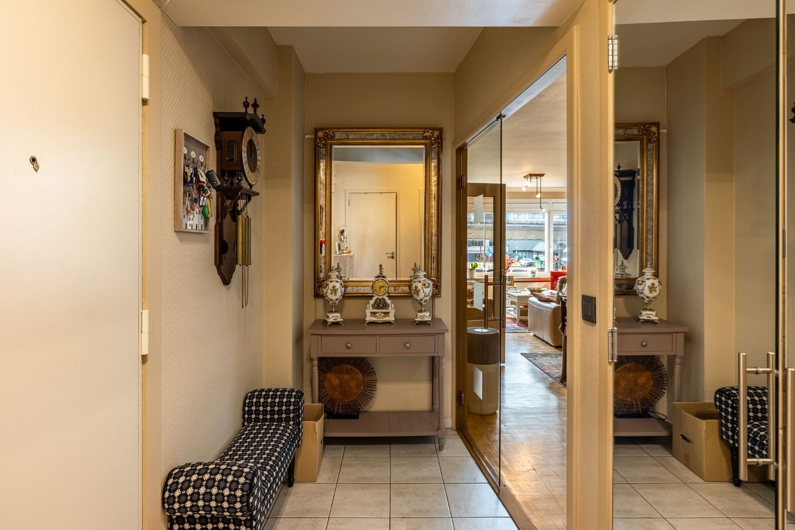 Appartement met twee slaapkamers en ruim terras 