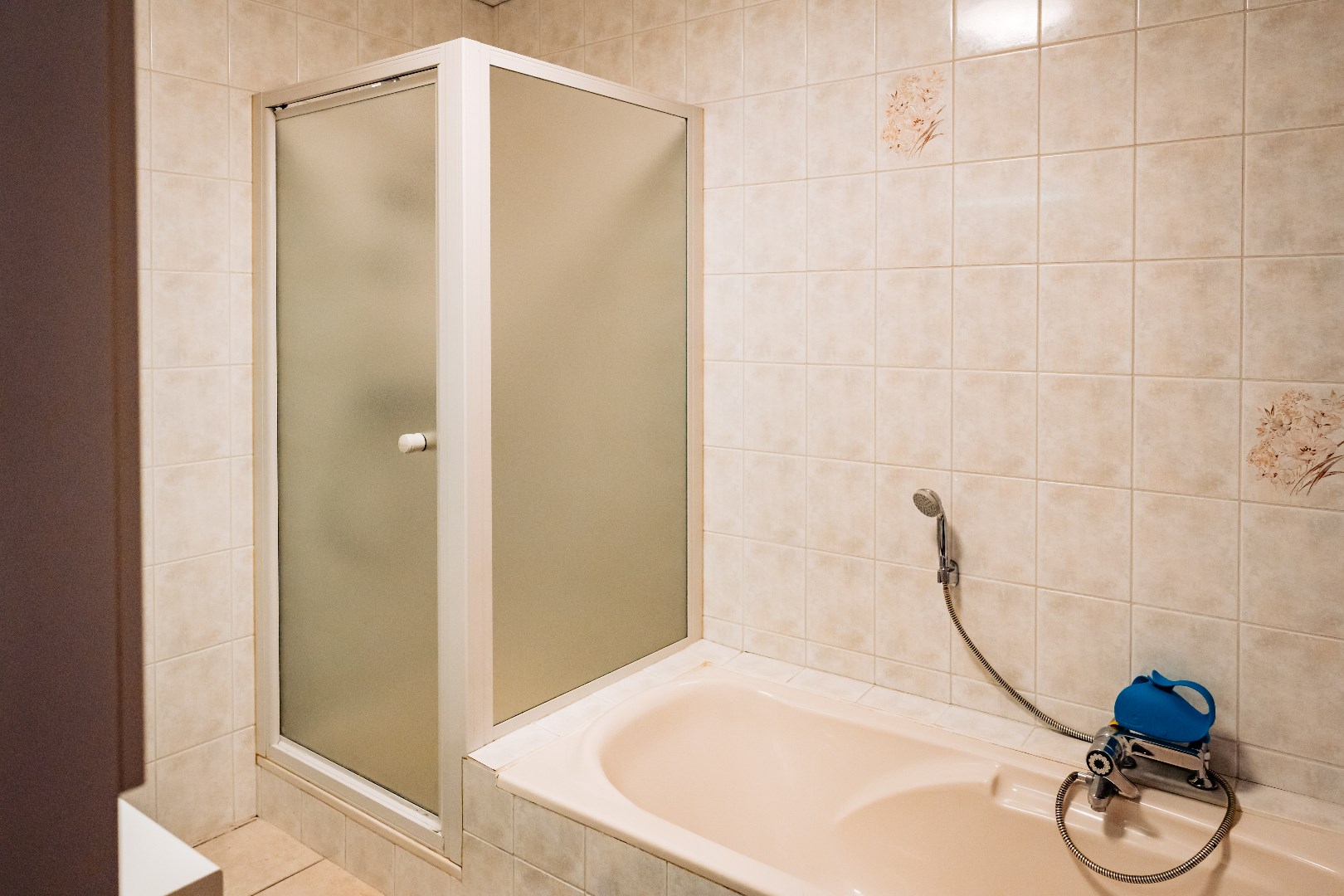 Woning met 3 slpks, tuin én stal  op 1.105 m² te lembeke 