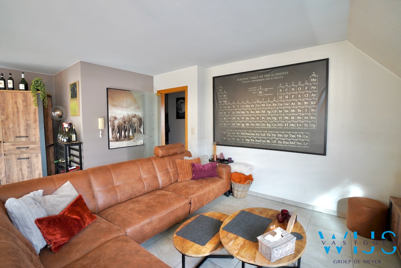 Instapklaar appartement met terras en aparte garage te ERTVELDE ! 