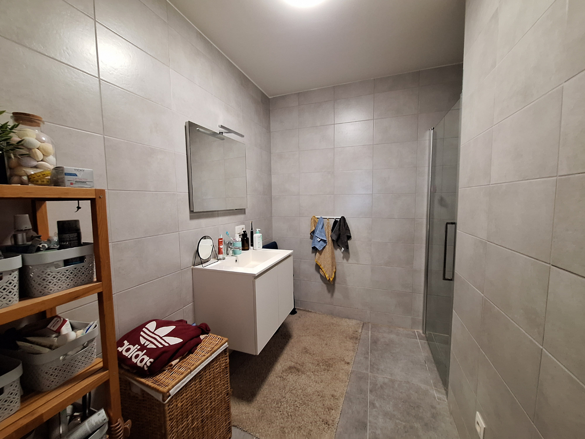 Recent modern appartement te Heusden-Zolder 