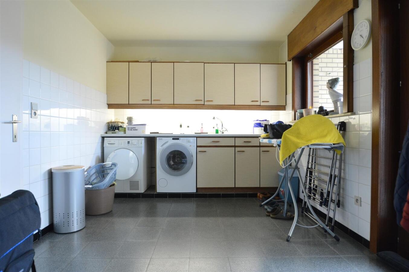 Zeer knappe woning met garage op een rustige ligging - Heist 