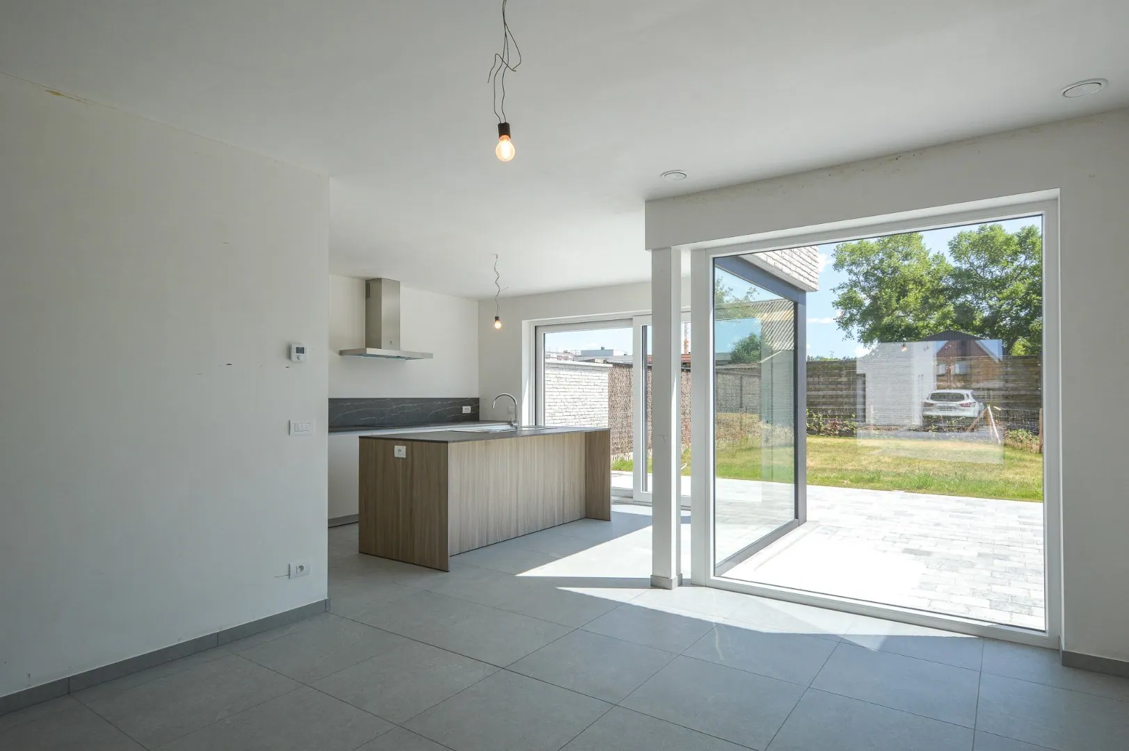 Nieuwbouwwoning met 3 slaapkamers te huur 