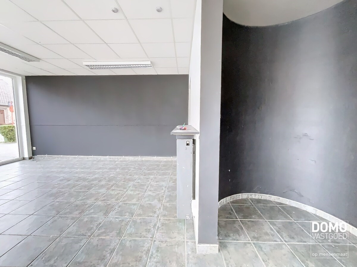HANDELSRUIMTE TE HUUR VOOR VERSCHILLENDE DOELEINDEN GELEGEN TE KURINGEN 