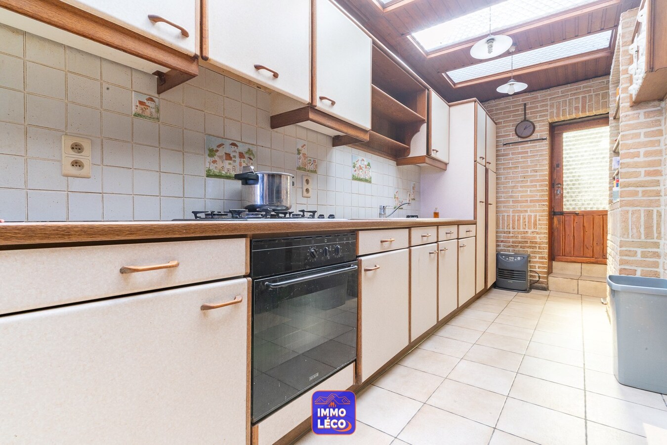 Deux maisons avec jardins et double garage, EXCELLENT POTENTIEL, IDEAL INVEST ! 