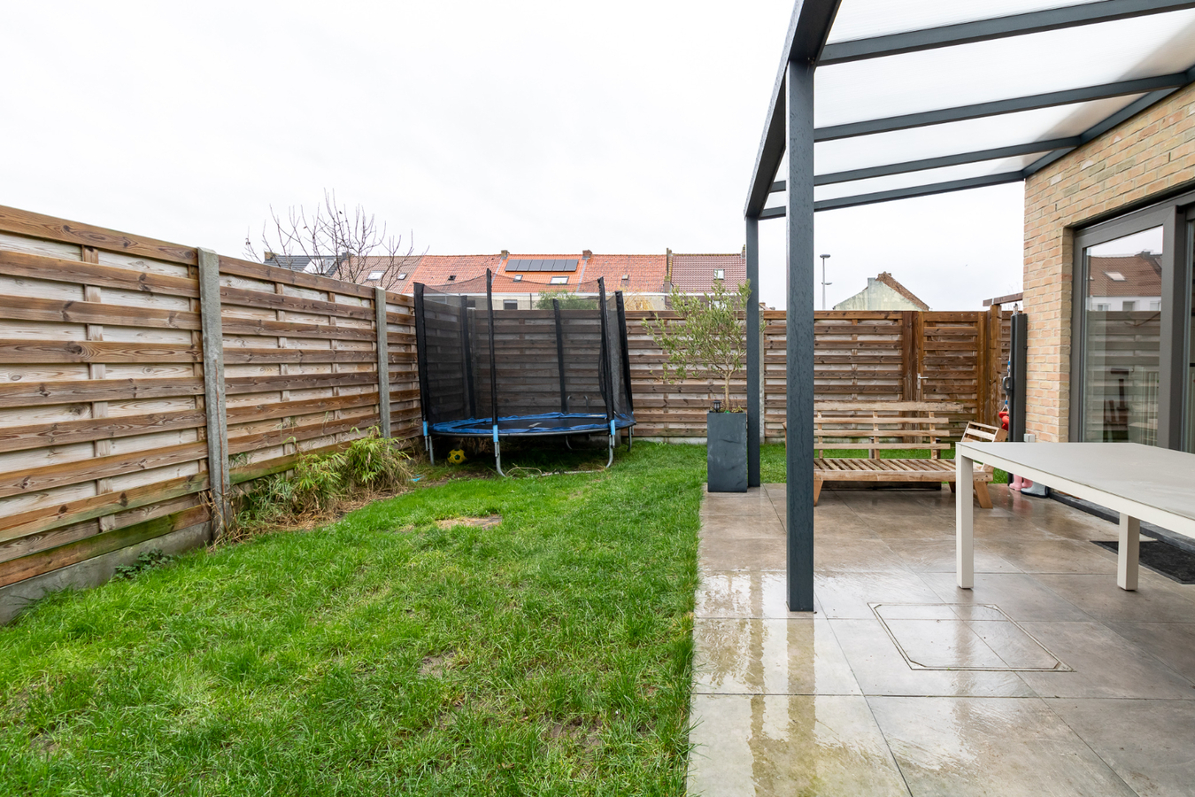 Recente woning met 3 slaapkamers in rustige wijk te Gistel 