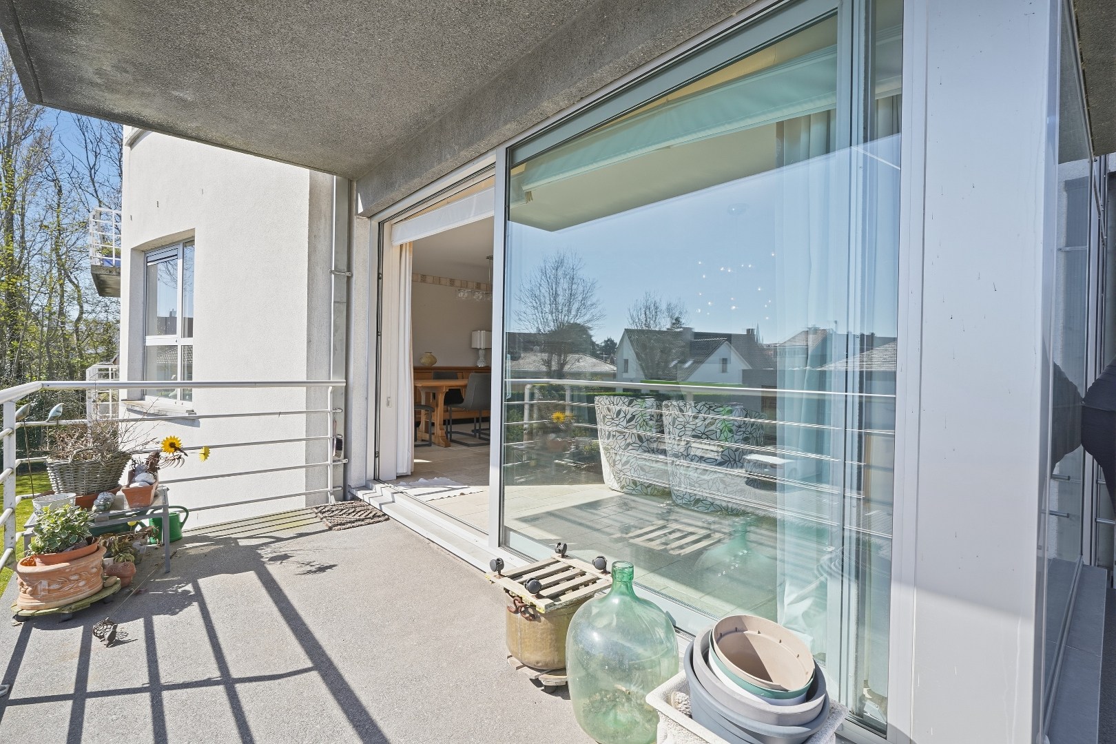 Instapklaar 2-slaapkamerappartement (89m² + 8m² terras) nabij de haven van Nieuwpoort. 