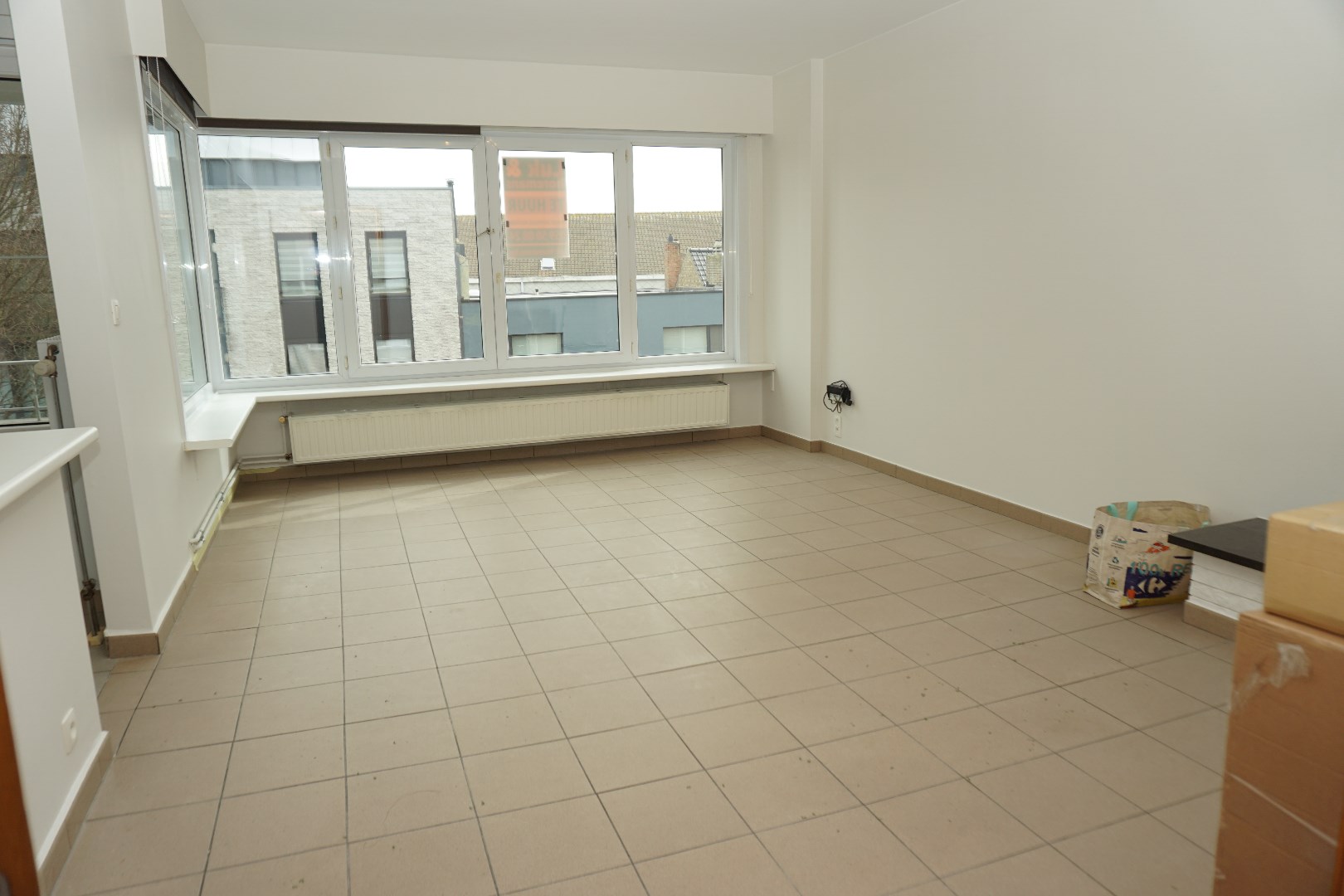 ONGEMEUBELD 2 SLP APP. TE HUUR GELEGEN VOORHAVENLAAN 